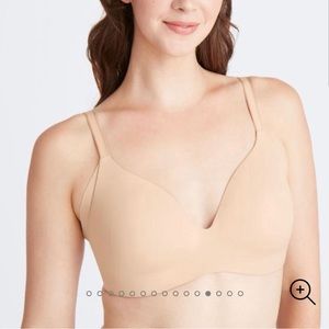 Knix Wingwoman contour wireless bra